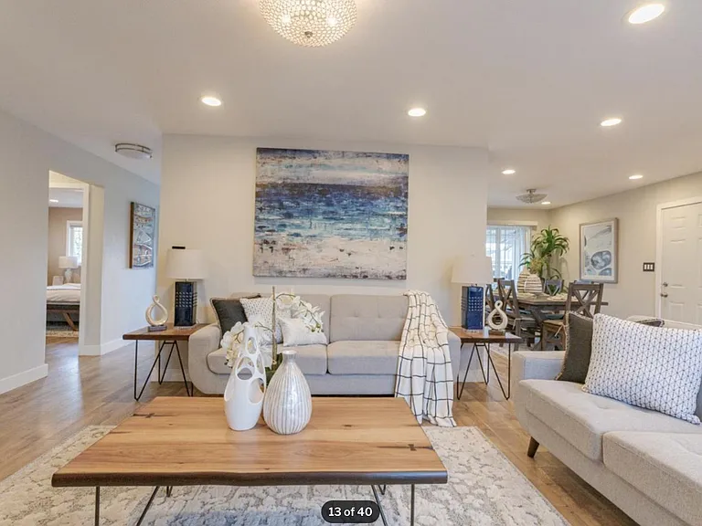 1211 Homestead Ln — Photo 4