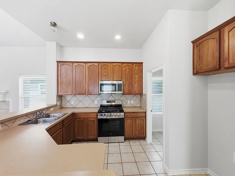 1237 Chattahoochee Dr — Photo 13