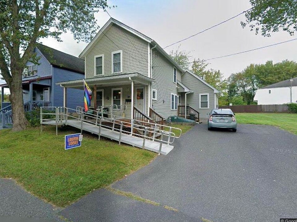 1st image of 58 Bradford St