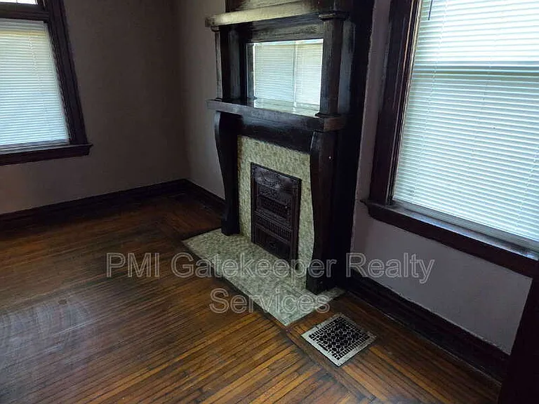 954 Hawthorne Ave #1 — Photo 5