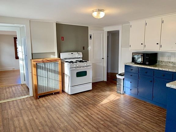3rd image of 27 Dove St #2