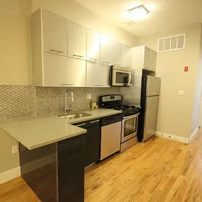Rented by Nooklyn NYC LLC | media 41