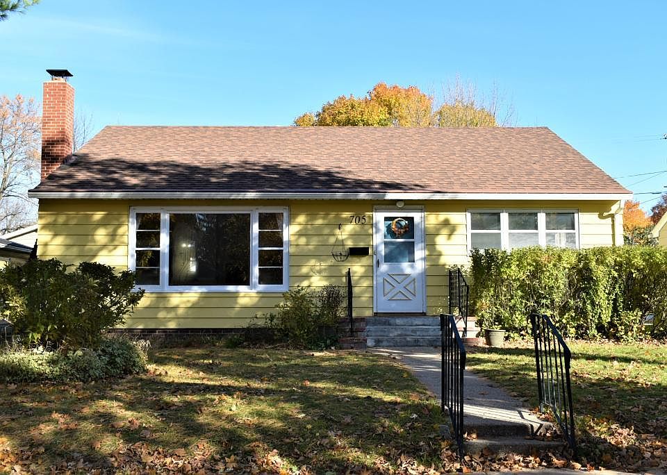1st image of 705 Willow St