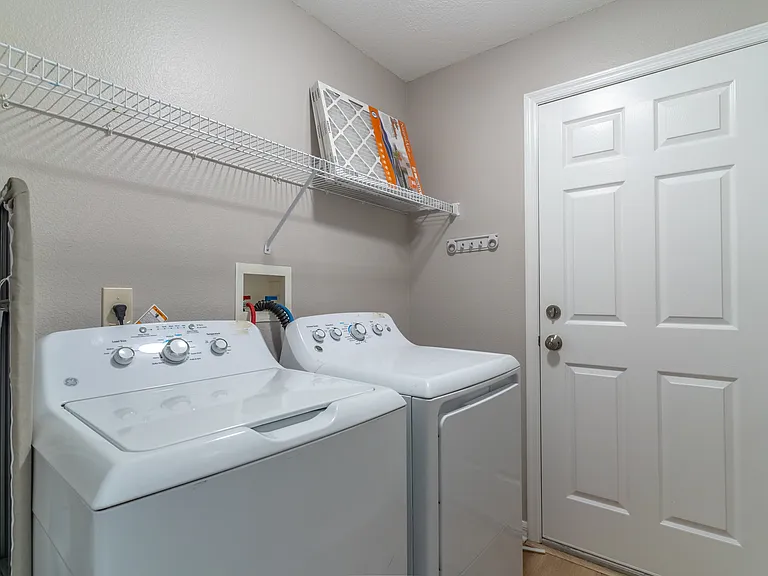 102 Ivy Brook Ct — Photo 44
