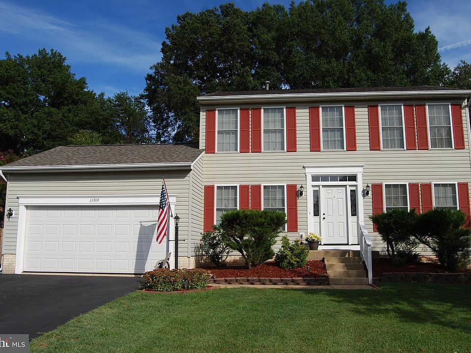 1st image of 11919 Woodland View Dr