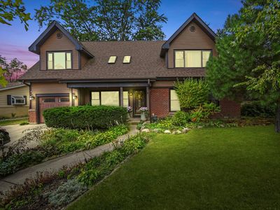 836 Bonita Ave, Elk Grove Village, IL, 60007