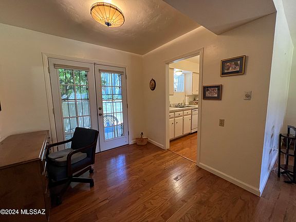 5th image of 2820 E 6th St Unit 125