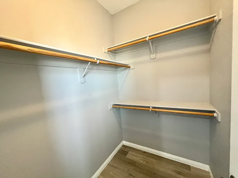576 Glassford Ct — Photo 50