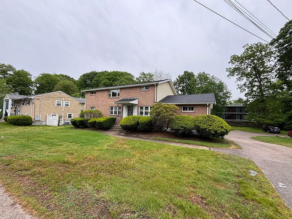 Building Photo - 588 Walpole St #2