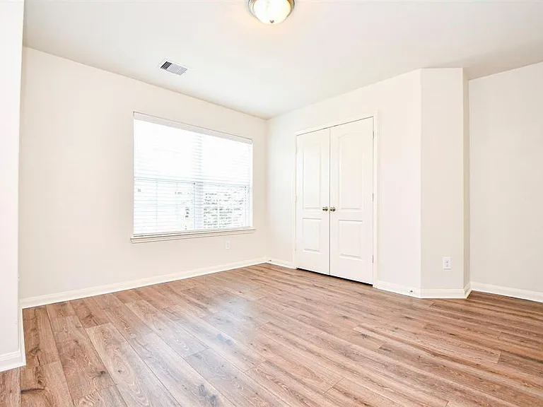 10909 Panther Ct SW — Photo 25