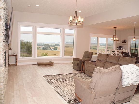 2nd image of 2974 Mary Ln