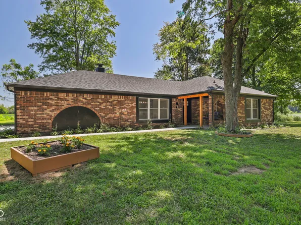 8162 W Fall Rd, Thorntown, IN 46071