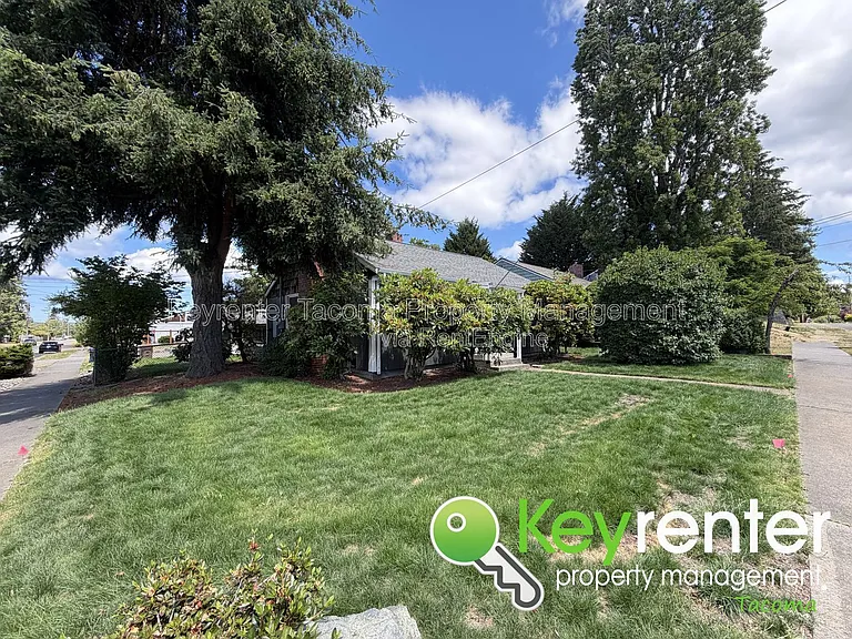 5321 N 42nd St — Photo 18