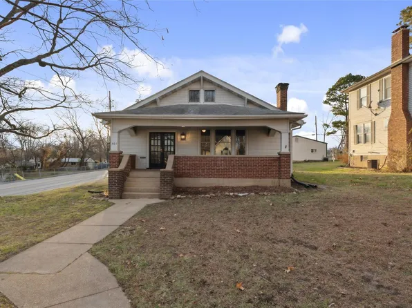 601 Moore St, Festus, MO 63028