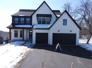 2997 Westwind Ct, Little Canada, MN 55109