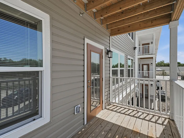 Cedar Bluff Apartments — Photo 9
