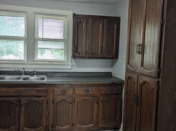 110 E Ashley St APT B, Jefferson City, MO 65101