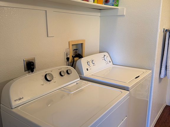 3rd image of 1314 Plaza Merito APT D