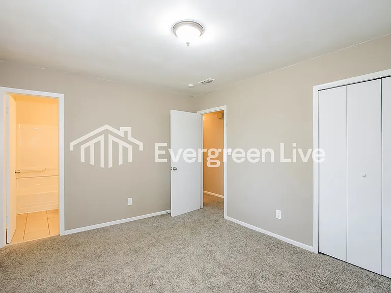3701 Hickory Cove Rd — Photo 5
