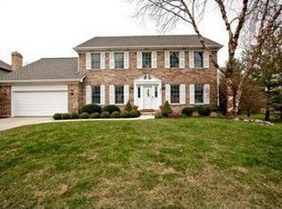 311 Redstart Rd, Naperville, IL 60565