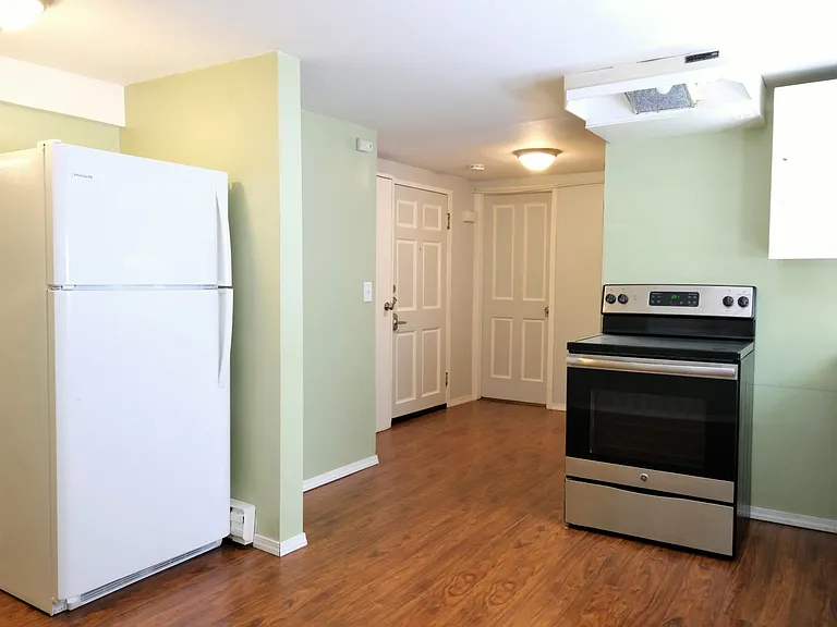 1625 13th Ave #BASEMENT — Photo 4