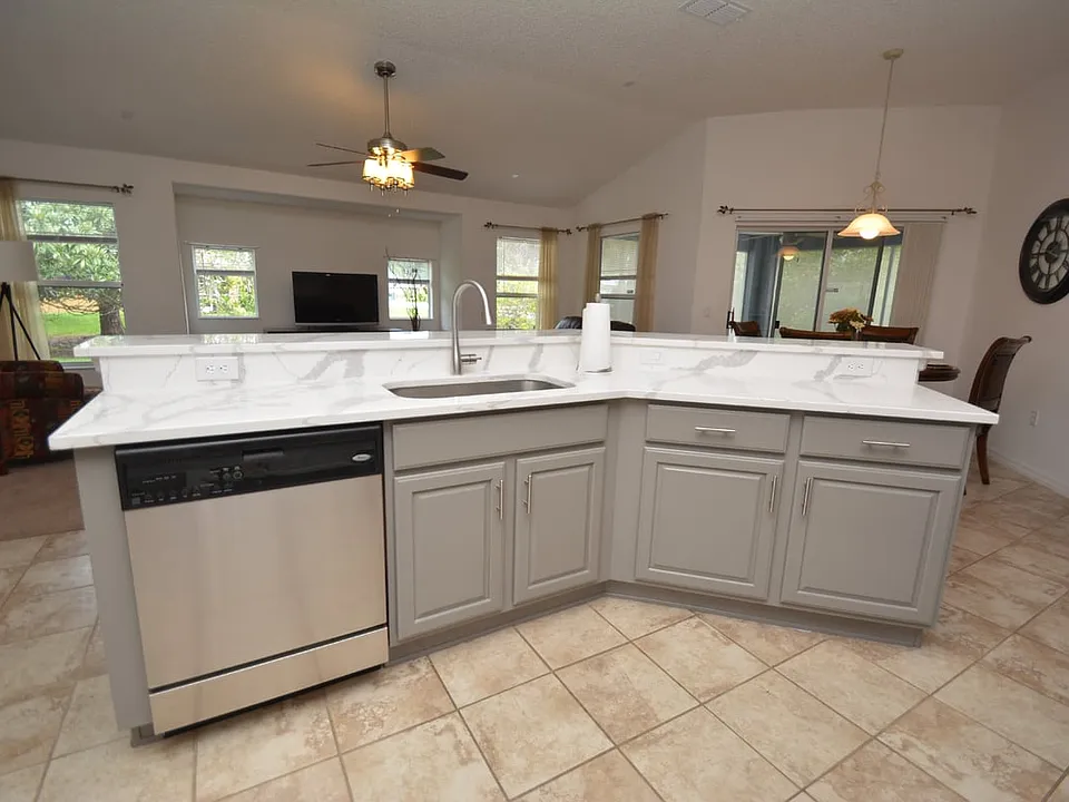 192 Pine Grove Dr