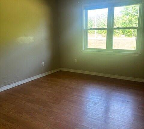 5th image of 6221 Ball Park Rd