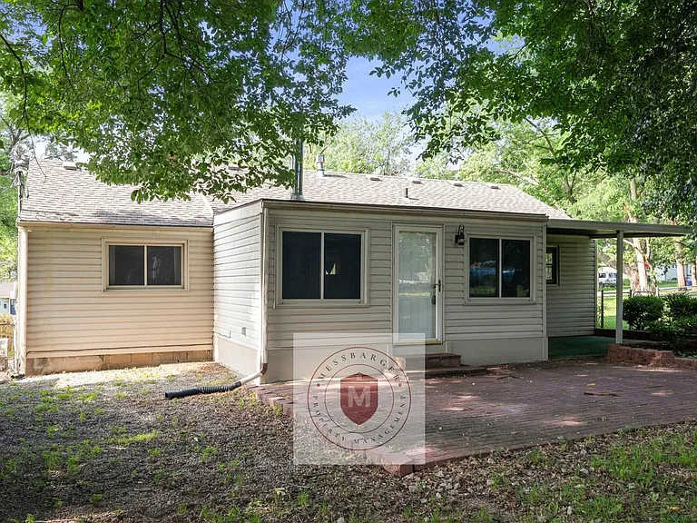 10824 W 64th Ter — Photo 32