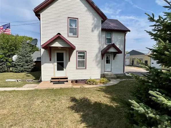 1238 Adams Ave, Gibbon, MN 55335