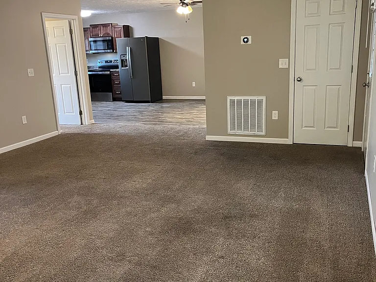 1055 Rosella Dr — Photo 8
