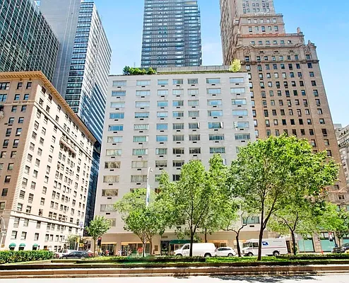 Sold by Corcoran | media 21