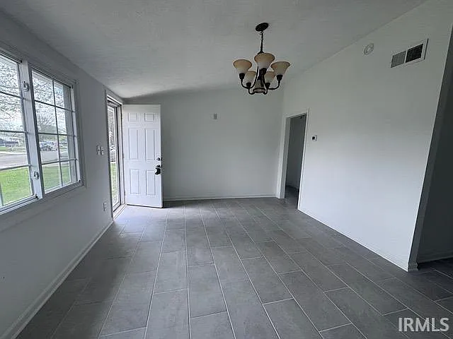 3001 N Westwood Rd — Photo 8