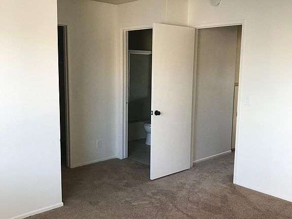 4th image of 21901 Belshire Ave