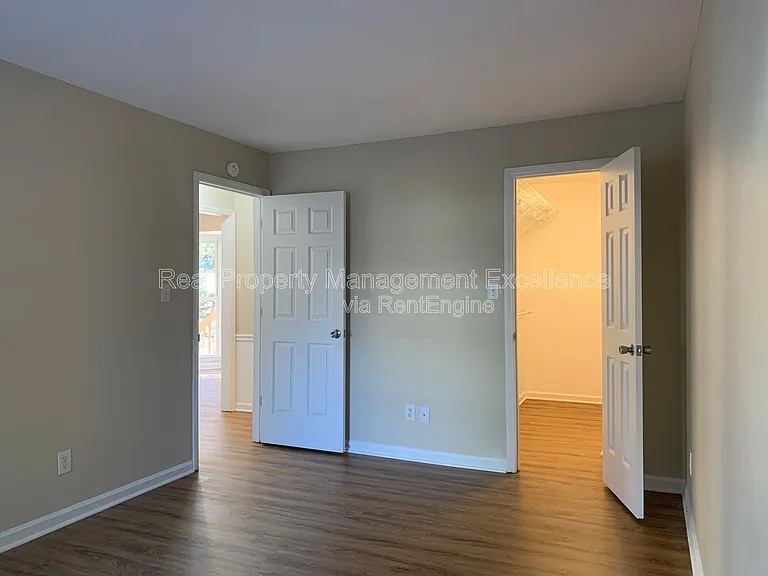 4437 Whisperwood Dr — Photo 9