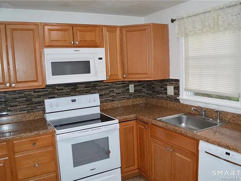 8 Brickyard Rd #21A — Photo 3