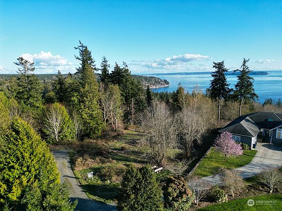 3rd image of 11500 76th Avenue NW