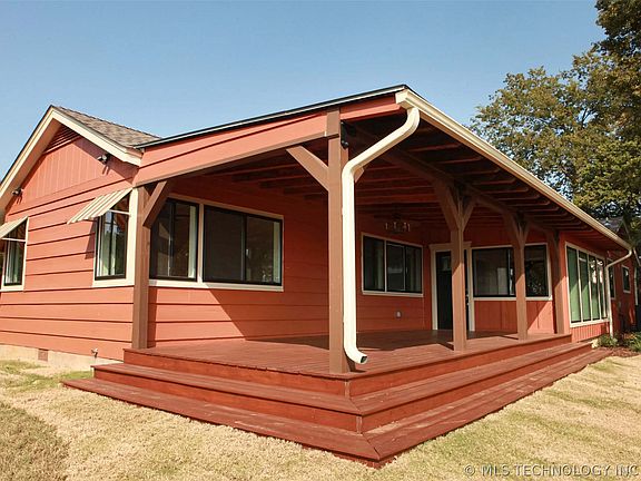 5th image of 2211 N Denver Pl