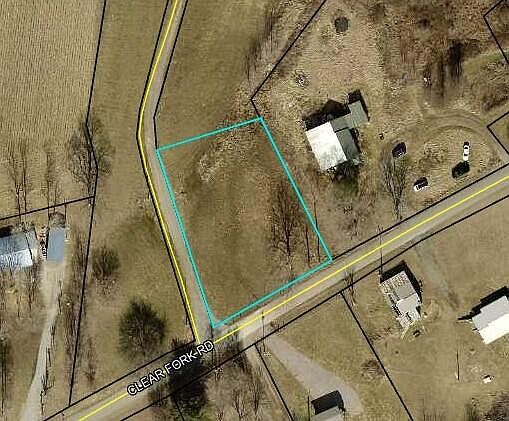 2nd image of 20 Brooks Ln