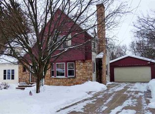812 W 8th St, Marshfield, WI 54449
