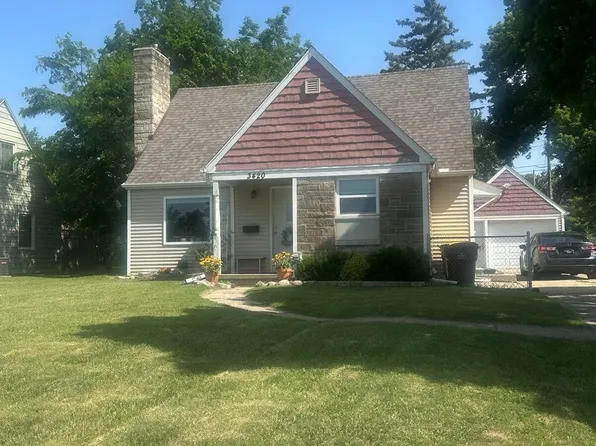 3420 W Saginaw St, Lansing, MI 48917
