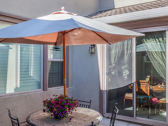 Relax in Quiet Courtyard