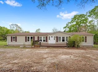 1297 W Union Rd, Picayune, MS 39466