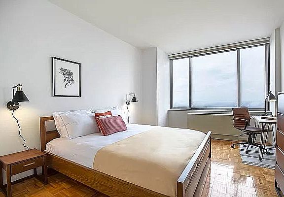 5th image of 225 E 93rd St APT 7K