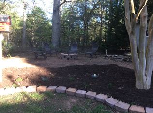 1930 Plaza Dr, Hickory, NC 28602