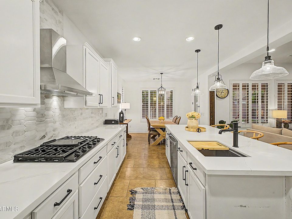 1st image of 3853 E COMSTOCK Drive