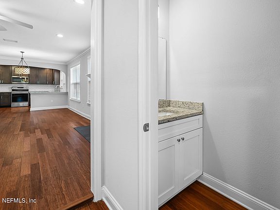 5th image of 2856 ROSSELLE Street