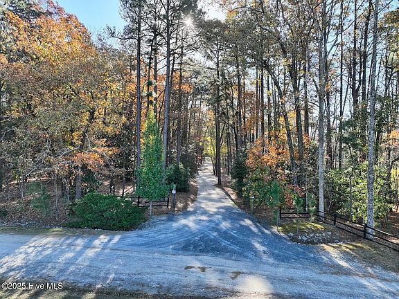 2nd image of 177 Cross Country Lane