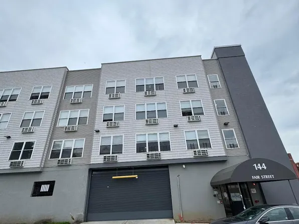 144 Fair St, Paterson, NJ
