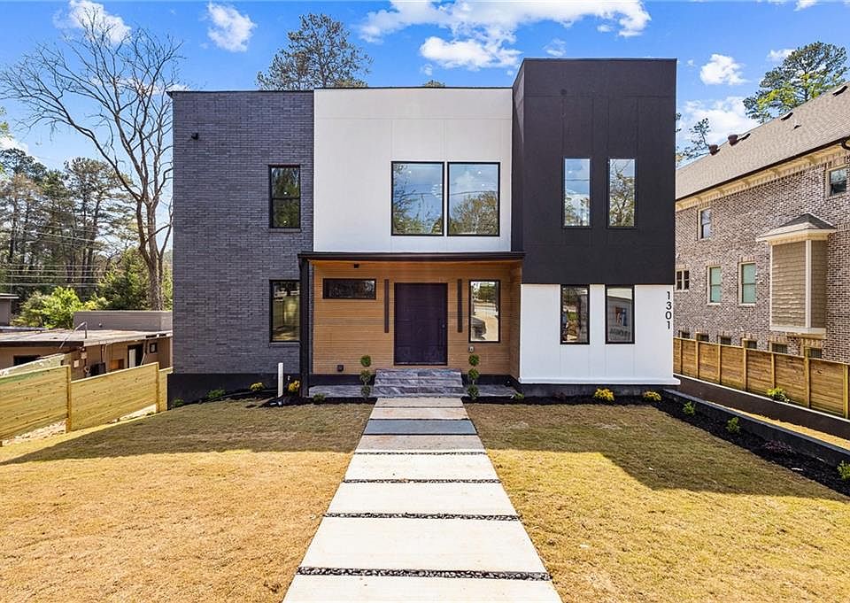 1st image of 1301 Lavista Rd NE