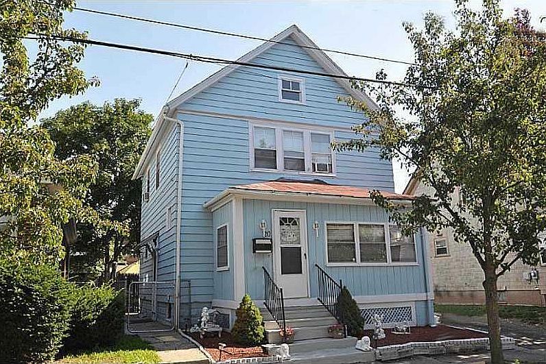 1st image of 20 Leonard Ave